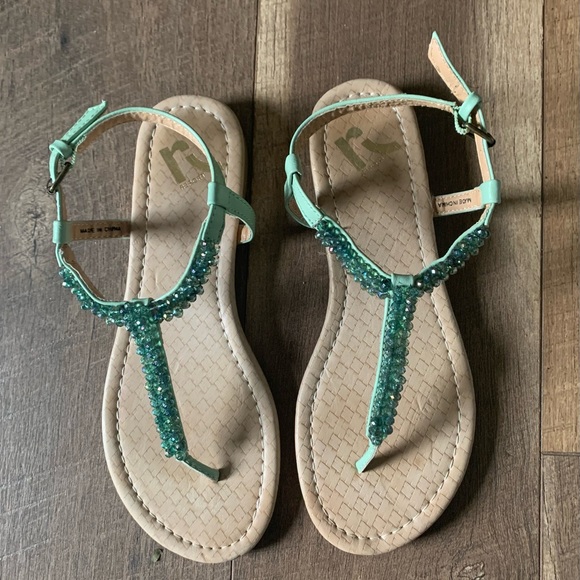 Cute Sea Green Sandals - Picture 2 of 6